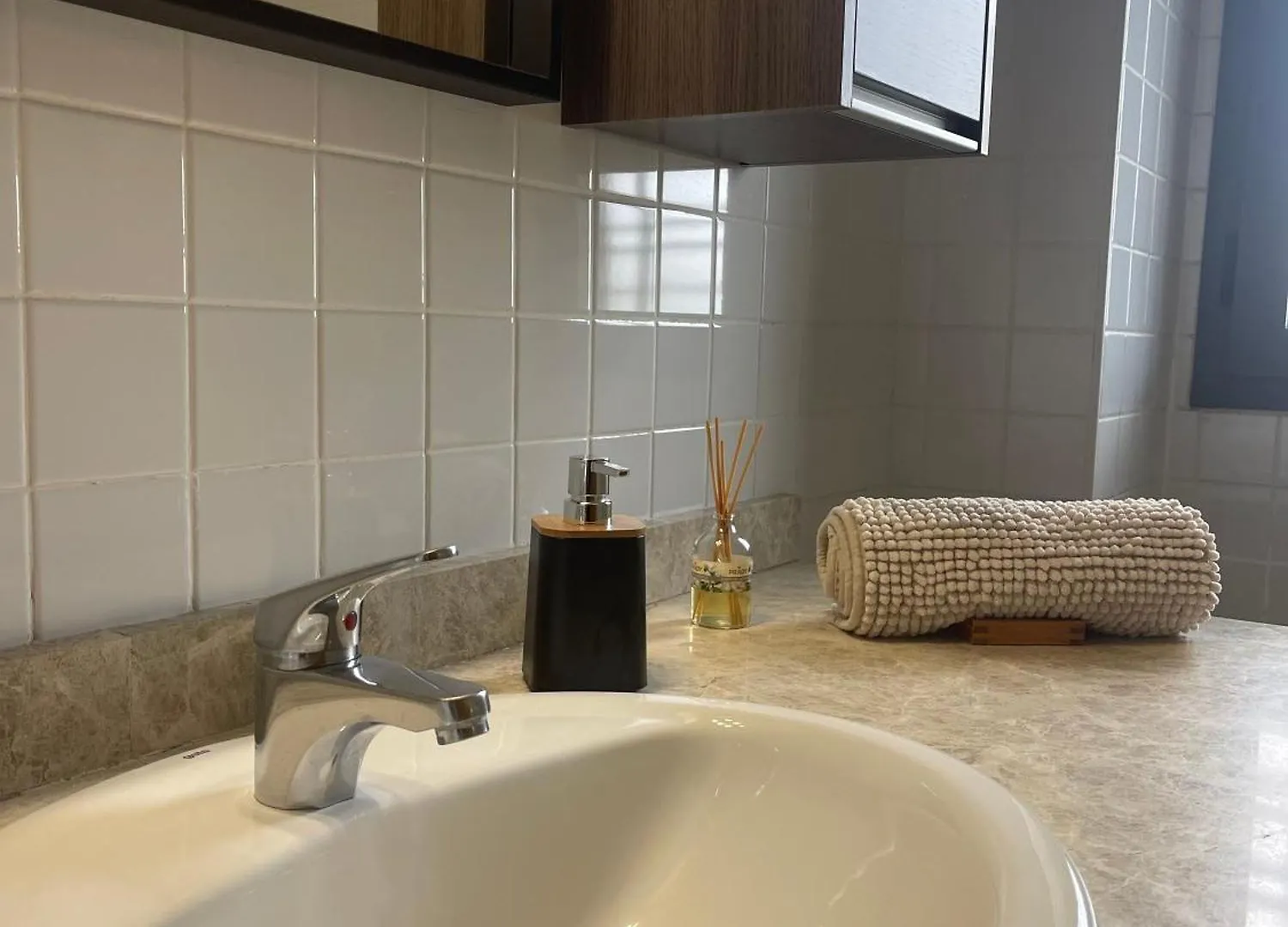Homestay Glass Student-Habitacion Doble Privada En Casa Compartida-Uebica2 Mairena del Aljarafe Spain